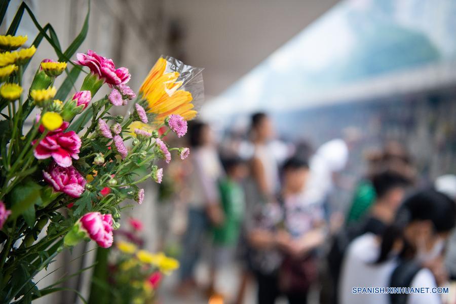 Cerca de 9,78 millones de personas honran a difuntos en cementerios chinos por Día de Limpieza de Tumbas