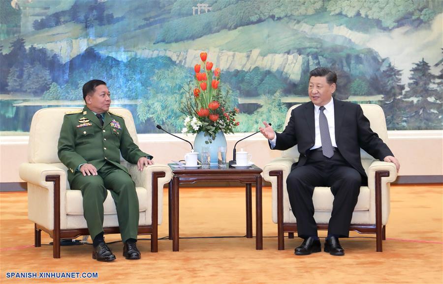 Xi se reúne con comandante en jefe de servicios de defensa de Myanmar