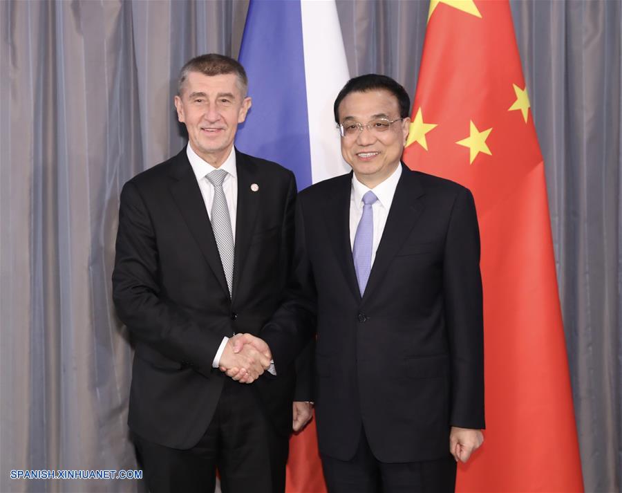 Premier Li pide a China y República Checa crear entorno de negocios justo y equitativo