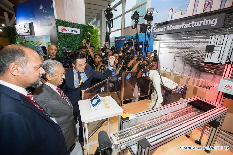 Huawei muestra tecnología 5G en exhibición de Malasia