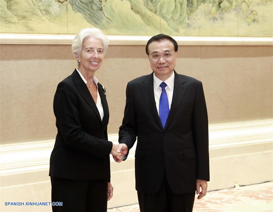 Primer ministro Li se reúne con jefa de FMI