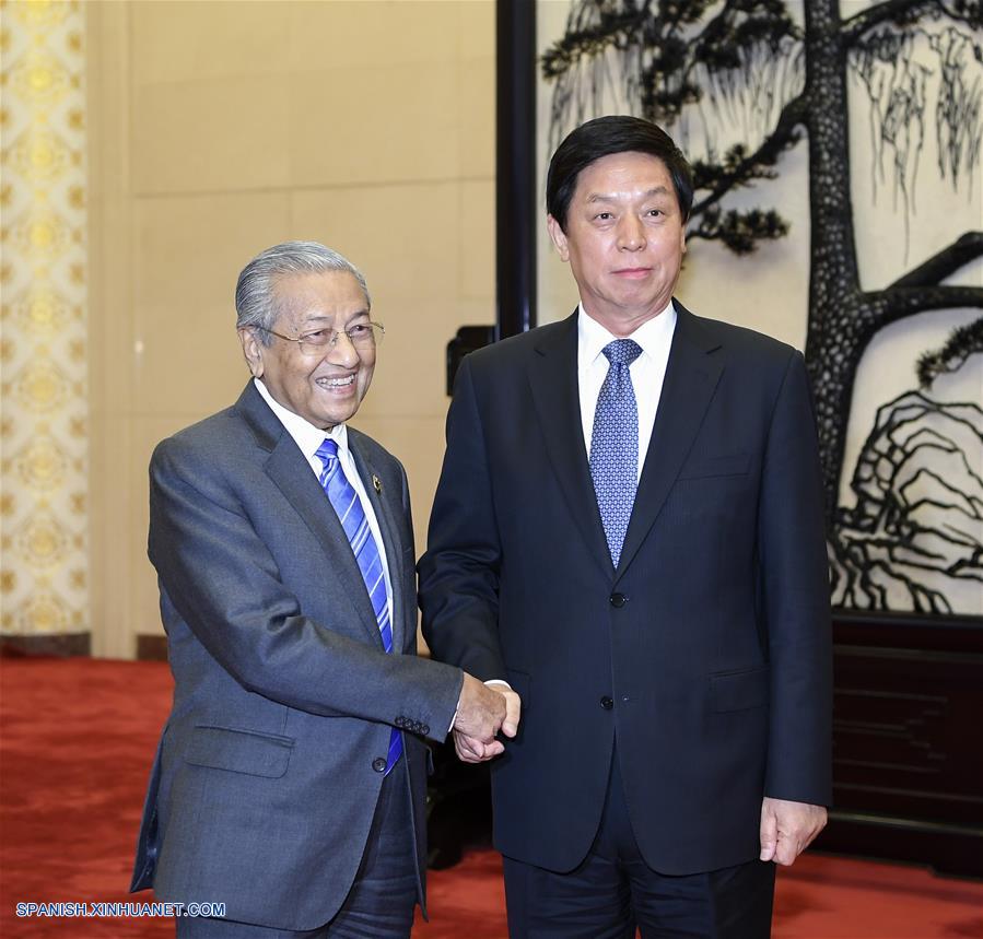 (Franja y Ruta) Máximo legislador chino se reúne con primer ministro de Malasia