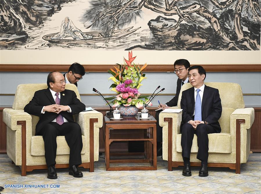 (Franja y Ruta) Alto funcionario de PCCh se reúne con primer ministro de Vietnam