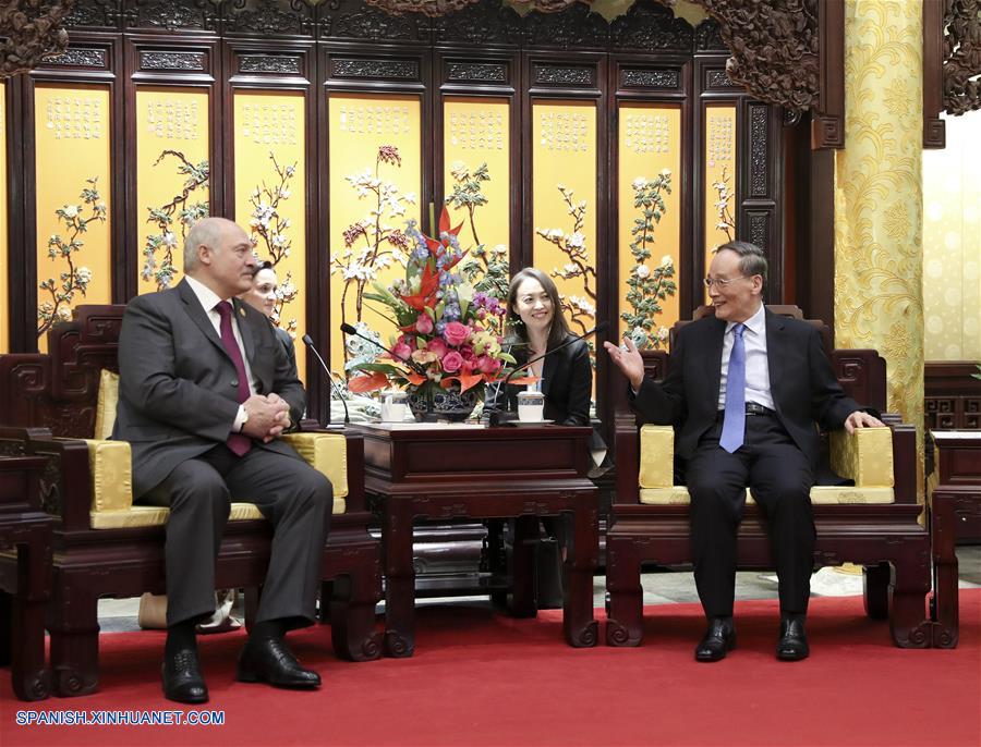 (Franja y Ruta) Vicepresidente chino se reúne con presidente de Bielorrusia