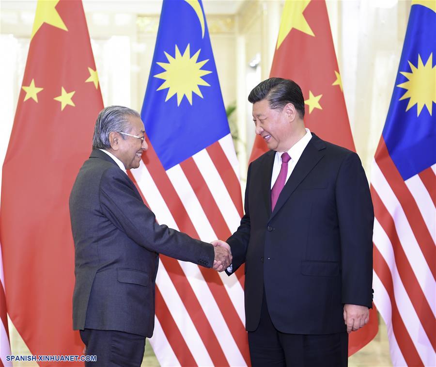 Xi Jinping se reúne con primer ministro de Malasia