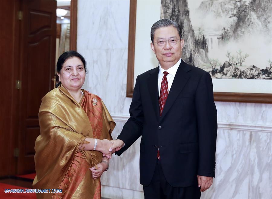 Alto funcionario de PCCh se reúne con presidenta de Nepal