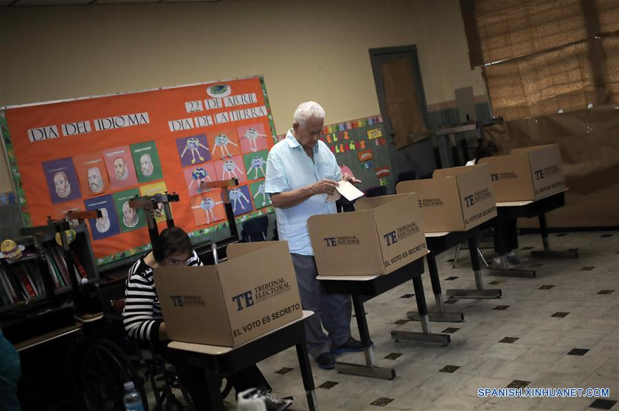 Cierran mesas de votación en jornada electoral en Panamá