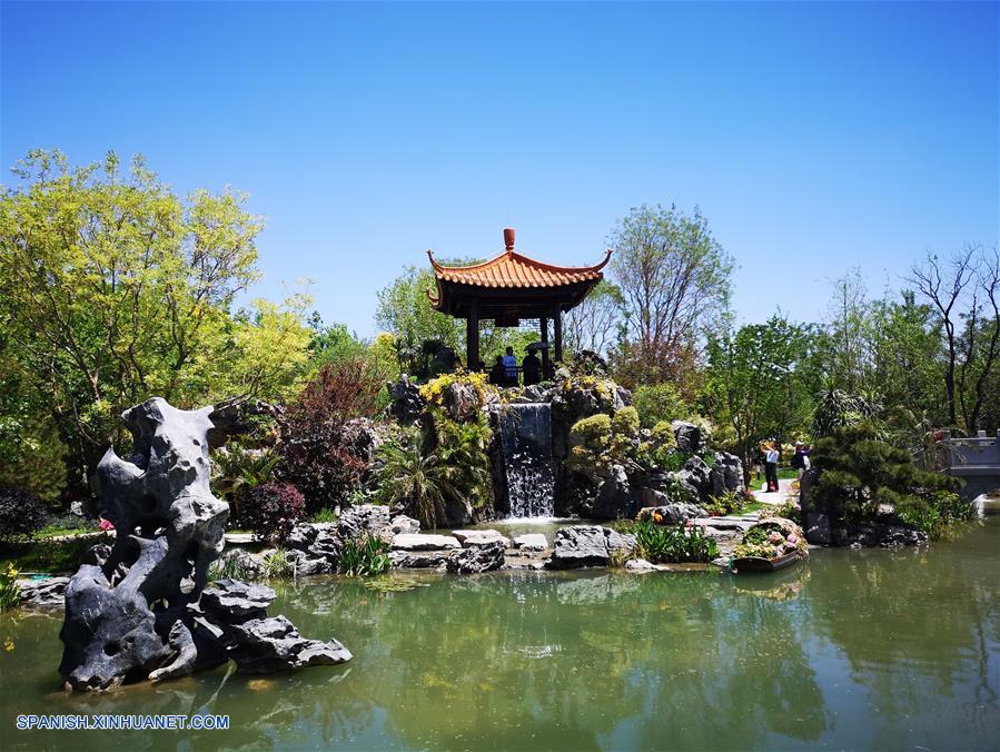 Imagen tomada con un teléfono celular del paisaje de la Exposición Internacional de Horticultura de Beijing, en Beijing, capital de China, el 3 de junio de 2019. (Xinhua/Ding Jing)