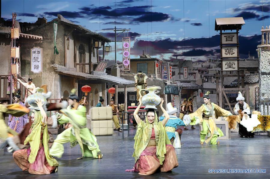 Drama teatral en Zhangye, provincia de Gansu