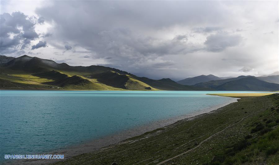Tíbet: Paisaje del Lago Yamzbog Yumco