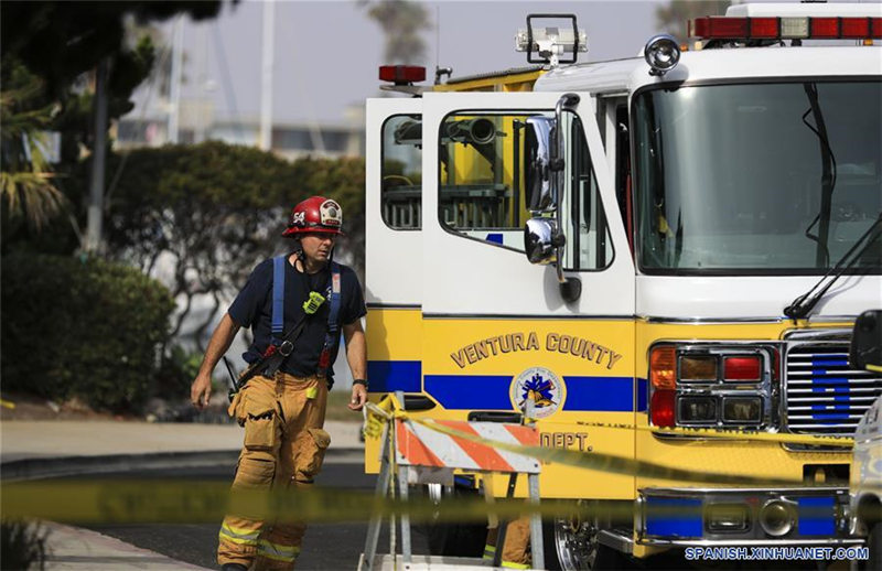 Confirman 34 desaparecidos y 5 tripulantes rescatados tras incendio de barco en sur de California