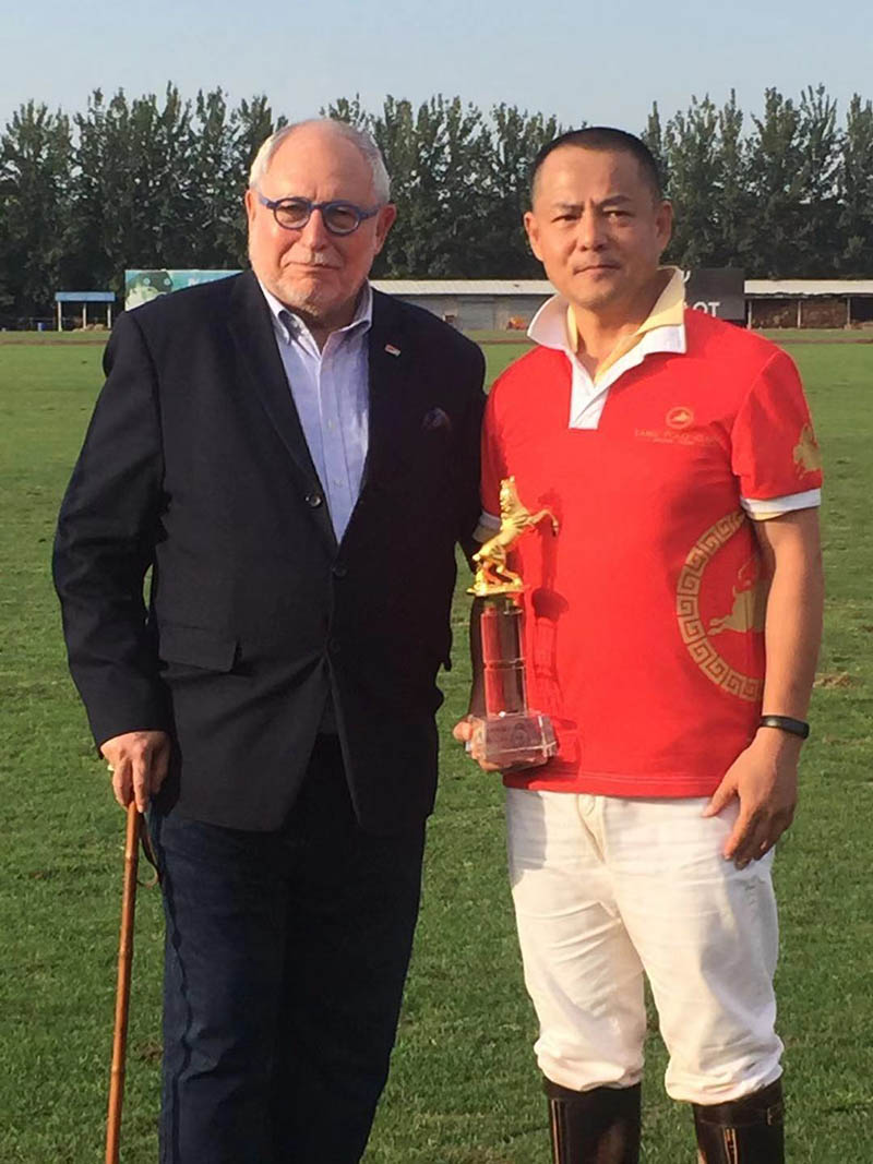 Liu Xiangyang (a la derecha) fue seleccionado como el mejor jugador del torneo. (Foto: Cortesía Embajada Argentina/ Liu Yuchen)