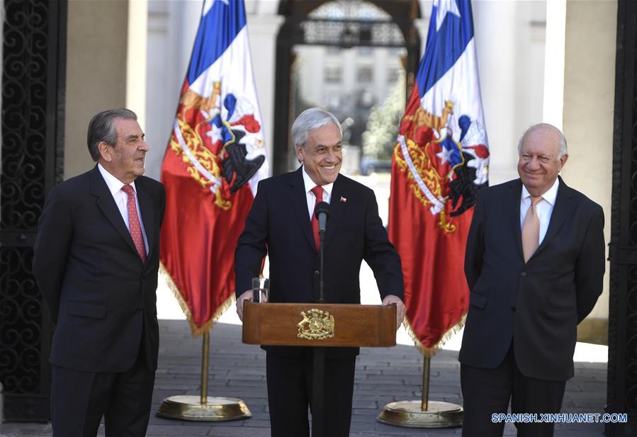 Piñera se reúne con ex presidentes de Chile para abordar la crisis hídrica