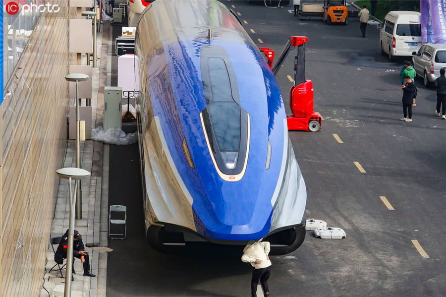 El 4 de diciembre de 2019, se exhibieron cuatro vagones de tren de CRRC en el Centro Internacional de Exposiciones de Hangzhou