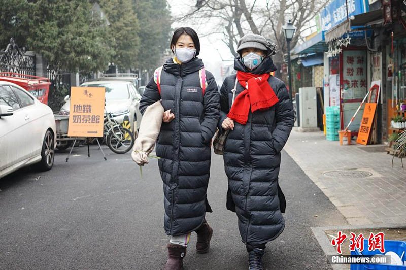 Se agotan las mascarillas en el centro de Beijing debido a la epidemia