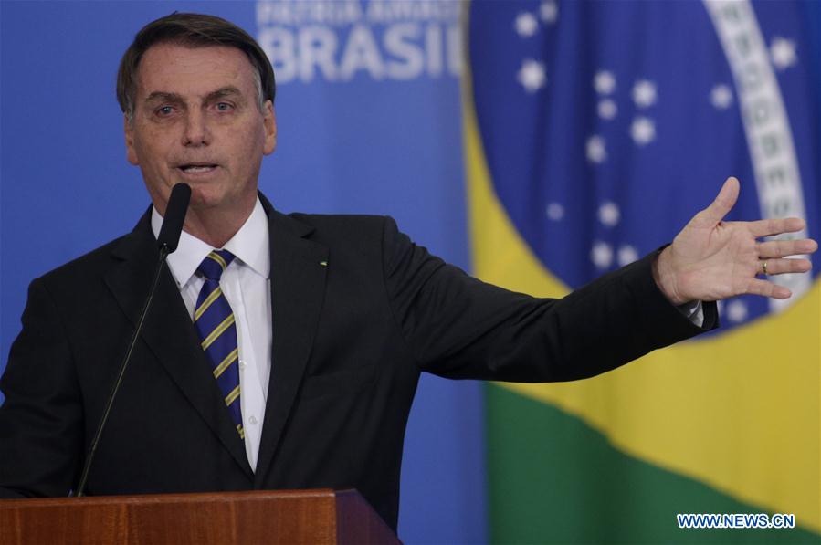 Firma presidente brasileño decreto para crear Consejo de la Amazonia