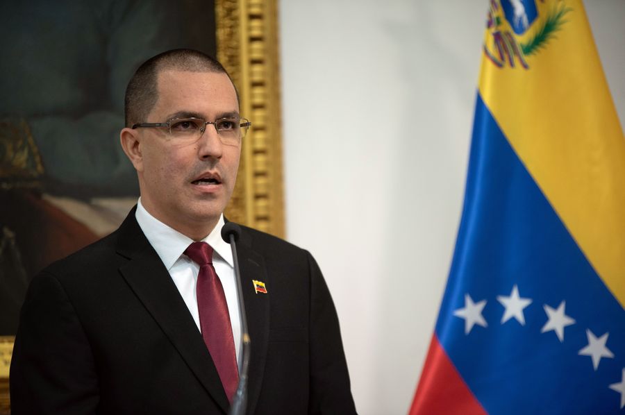 Venezuela asegura que nueva sanción de EEUU contra industria petrolera agrede al pueblo