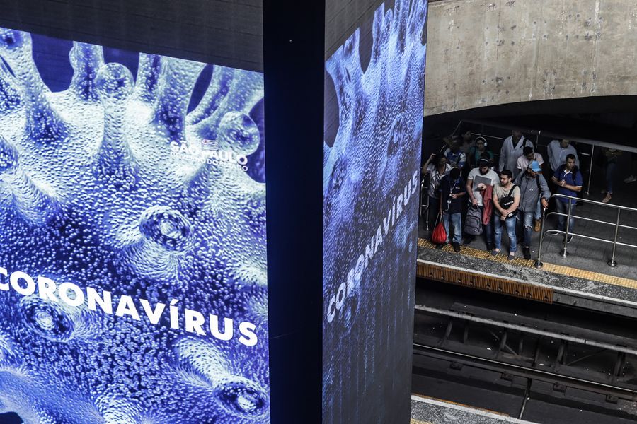 Gobierno de Brasil afirma que es "hora de tranquilizar" al pueblo ante coronavirus
