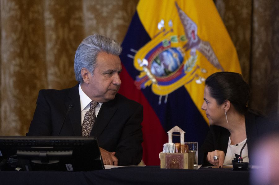 Restricción en Ecuador de vuelos reducirá casos importados de COVID-19, dice presidente Moreno