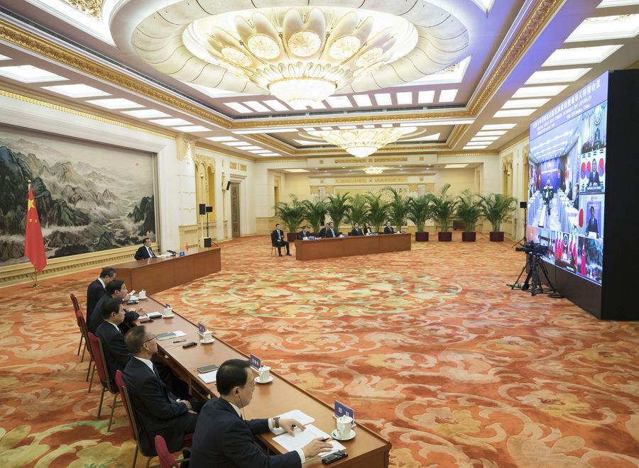 Premier chino sugiere aprovechar mecanismos regionales para reforzar preparación frente a crisis