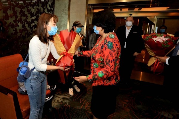 Tres hoteles de Beijing ofrecen estancia gratuita para médicos de la primera línea contra el COVID-19