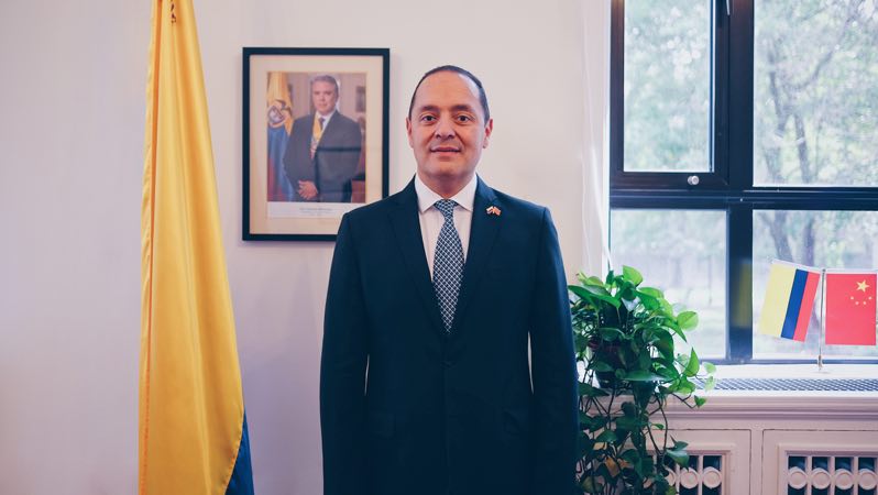 Luis Diego Monsalve, embajador de Colombia en China: Las decisiones y directrices de las “Dos Sesiones” tendrán un efecto a nivel mundial