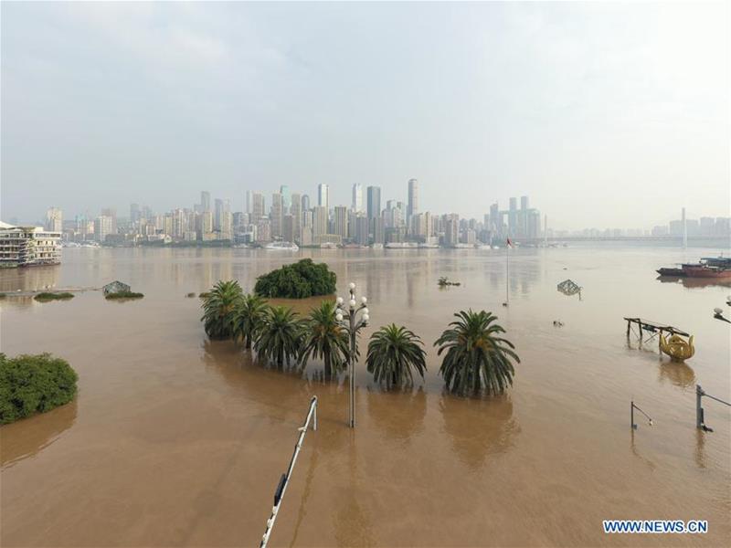Fotografía aérea tomada el 20 de agosto de 2020 de la inundación del centro de la ciudad del municipio de Chongqing, al suroeste de China. [Foto: Xinhua] 