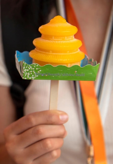 Un helado con forma de Salón de Oración del Templo del Cielo de China. (Foto por Weng Qiyu, Pueblo en Línea)