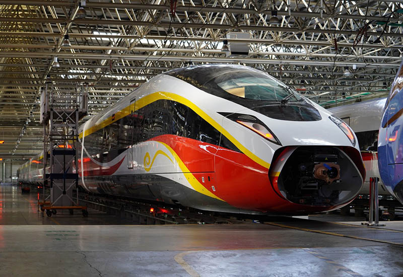 Interior de un nuevo tipo de tren de alta velocidad que puede funcionar en diferentes sistemas ferroviarios en CRRC Tangshan, provincia de Hebei, 4 de diciembre del 2020. [Foto: Xinhua]