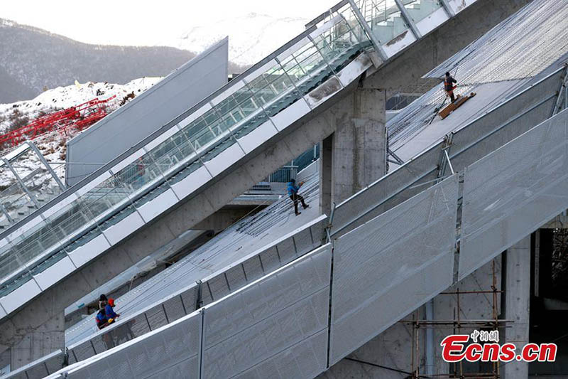 Centro Nacional de Salto de Esquí intensifica su construcción