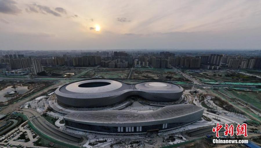 Estadio principal de los Juegos Mundiales Universitarios de Verano 2021, Parque Deportivo Fenghuangshan en Chengdu, provincia de Sichuan, 18 de febrero del 2021. (Foto: Servicio de Noticias de China)