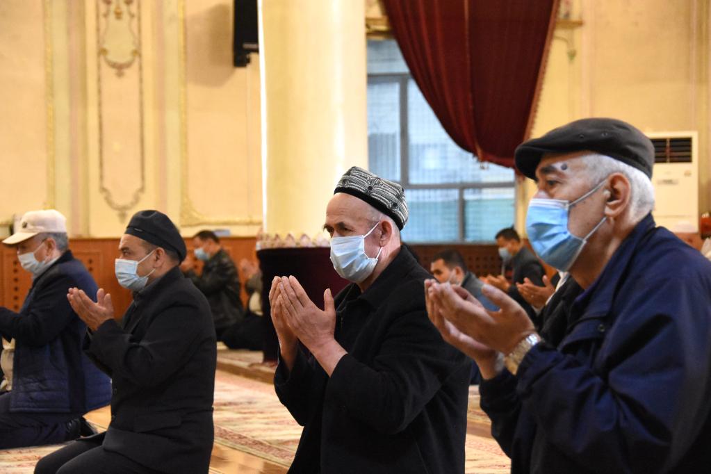 Musulmanes en Xinjiang comienzan Ramadán