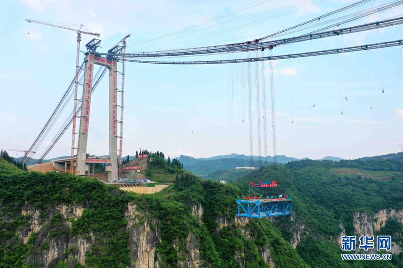 Guizhou: comienza la construcción de la viga para el puente del lago Kaizhou