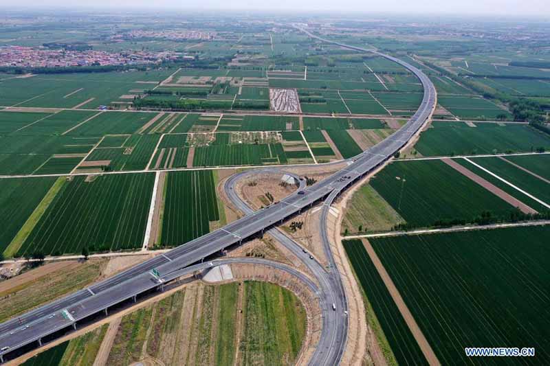 Abren al tráfico tres autopistas en Xiong'an 