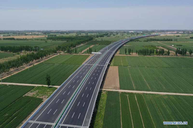 Abren al tráfico tres autopistas en Xiong'an 