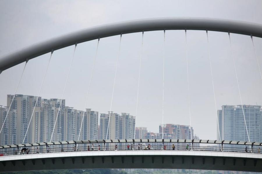 El nuevo puente peatonal Haixin tiene una longitud total de 488 metros - 198 metros sobre el agua- y un ancho de 15 metros. (Foto: China Daily/ Zheng Erqi)