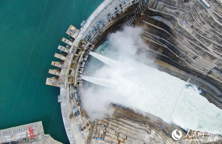Xi celebra entrada en operación de hidroeléctrica de Baihetan