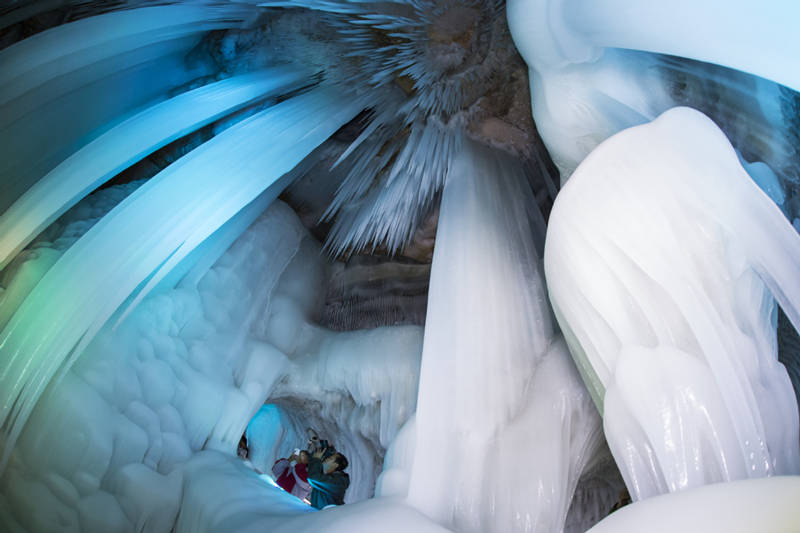 Cueva de hielo en Shanxi : maravillosa visita en pleno verano
