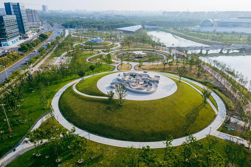 El parque es uno de los proyectos modelo del programa piloto nacional "Ciudad Esponja". [Foto proporcionada a chinadaily.com.cn]