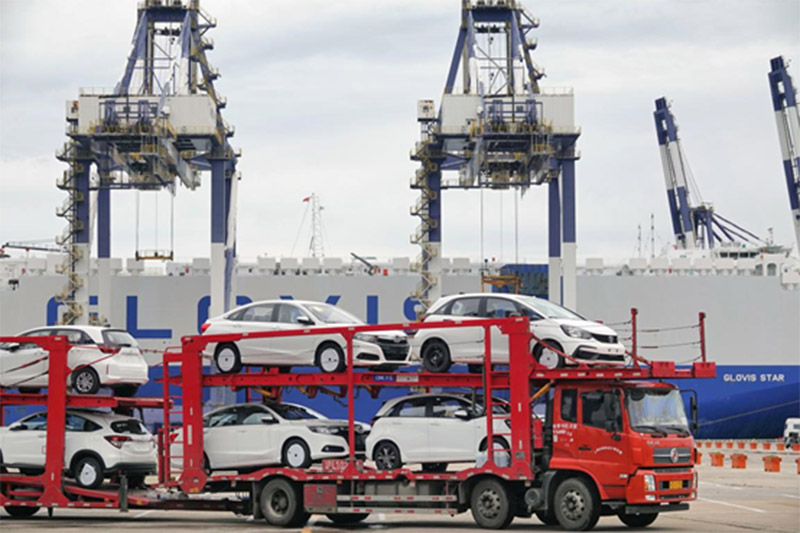 Una gran cantidad de contenedores de carga listos para su envío al puerto de Yantai, en Shandong, el 13 de julio de 2021 (Tang Ke / Pueblo en Línea).