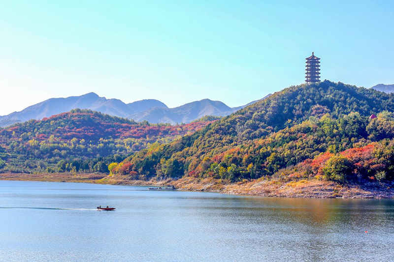 Beijing ofrece su caleidoscopio de colores otoñales 