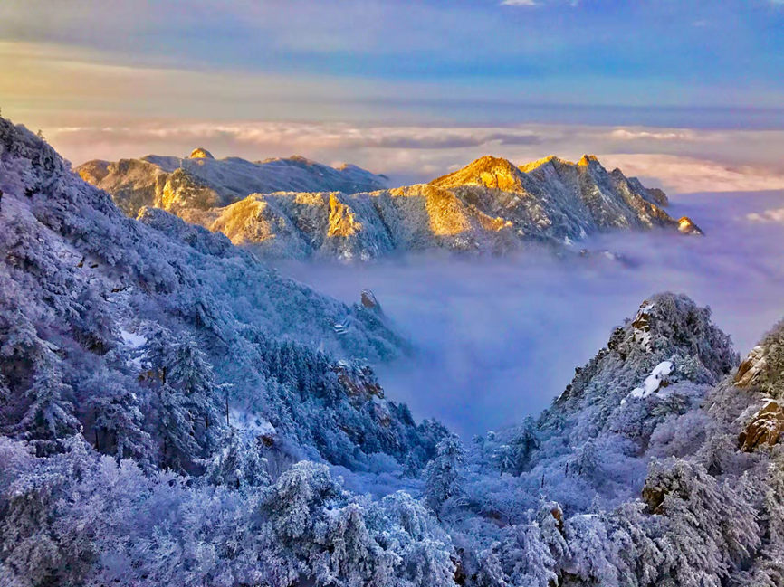Montaña Yaoshan cubierta de nieve en Henan: una imagen de cuento de hadas