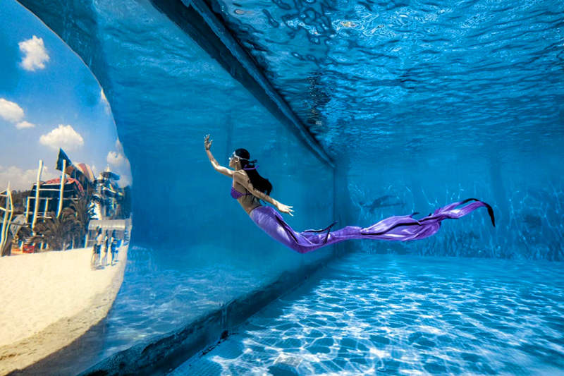 El “ballet submarino de sirena” causa sensación en Hunan
