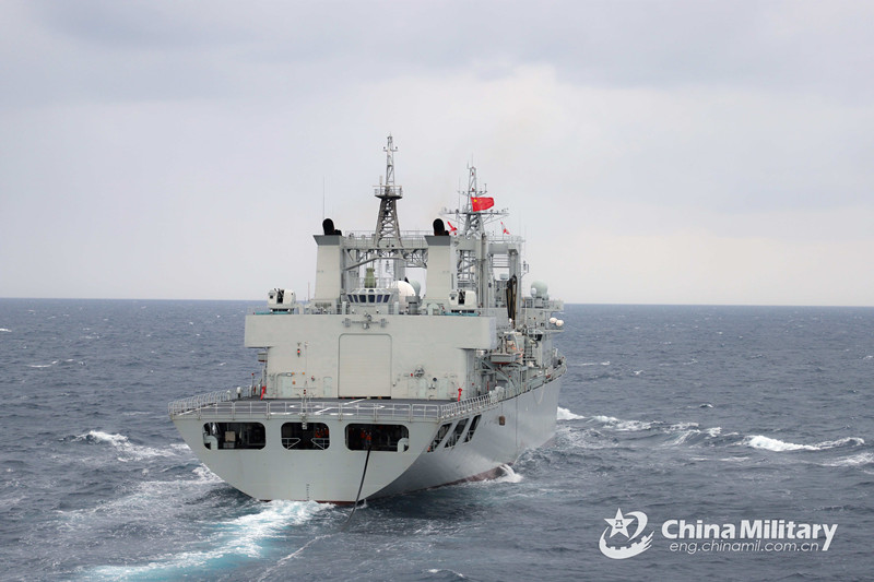 El destructor chino Taiyuan participa en maniobras de entrenamiento marítimo