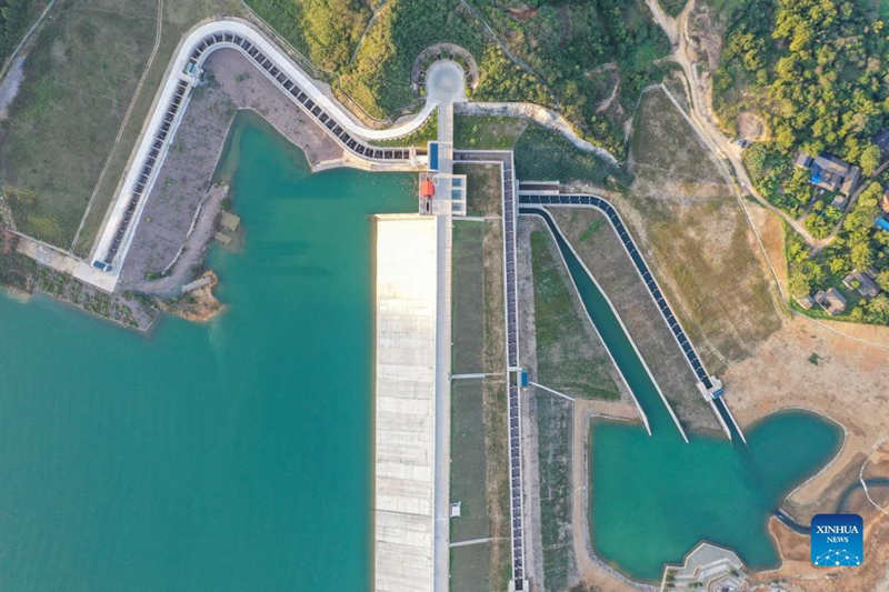 China construye un proyecto hidroeléctrico en un área de hábitat de peces en Guangxi