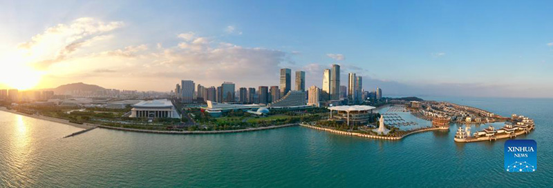 La foto aérea tomada el 9 de diciembre del 2021 muestra el Centro Internacional de Conferencias y Exposiciones de Xiamen, provincia de Fujian.