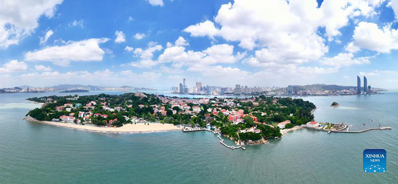 La foto aérea tomada el 6 de octubre del 2021 muestra una vista de la isla Gulangyu en Xiamen, provincia de Fujian. 