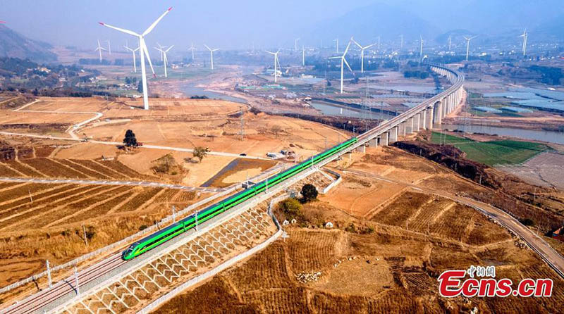 Tren bala “Gigante Verde” energiza el sur de Sichuan 