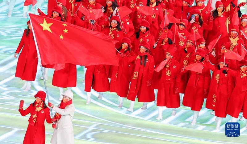Xi saluda a delegación china en ceremonia inaugural de Juegos Olímpicos de Invierno de Beijing 2022