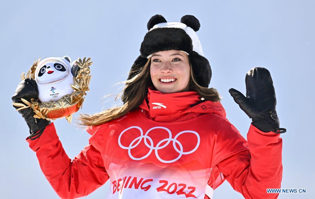 Beijing 2022: Gu Ailing gana su segundo oro para China en esquí libre halfpipe